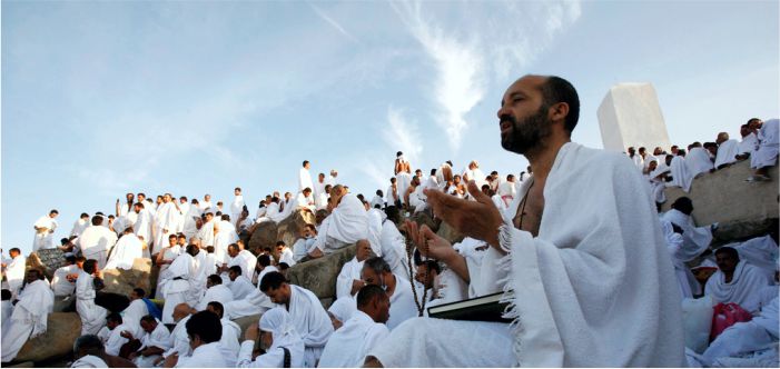 khutbah iedul adha, taat saat ringan maupun berat