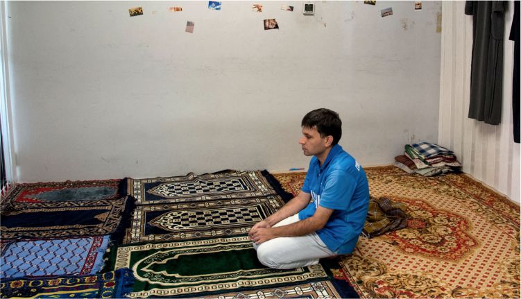Menuai Berkah Dengan Shalat Sunah Di Rumah