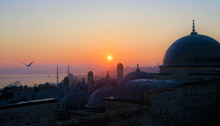 khutbah jumat, manusia bervisi akhirat